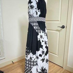 WHBM Maxi Dress Black, White, Gray Size L